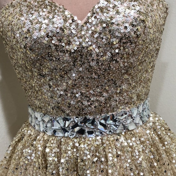 SOLD NWT Sherri Hill Dress Size 6 Nude Gold Sequin Rhinestone Mini Style 2787 - Picture 3 of 12